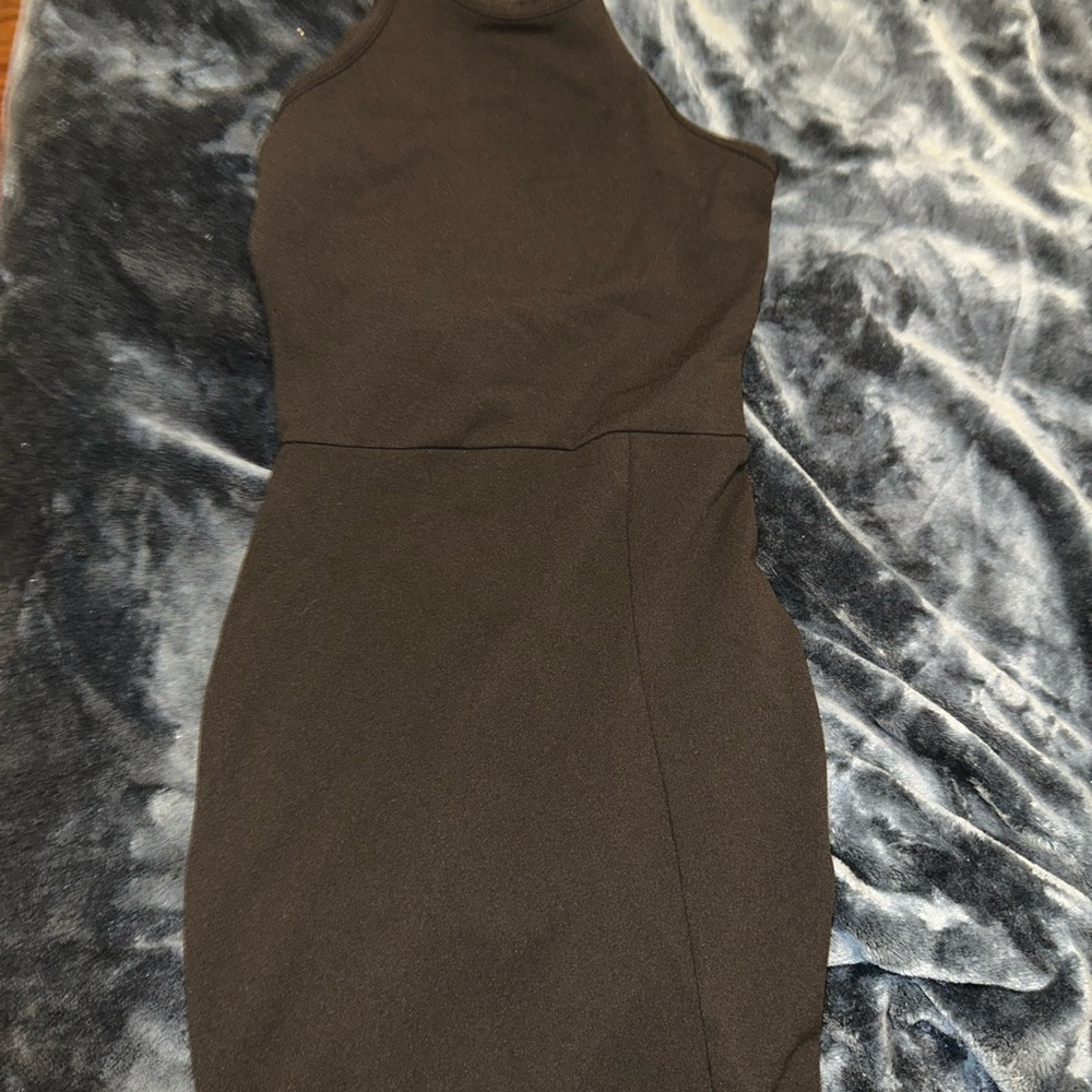 Elegant Black Sleeveless Dress